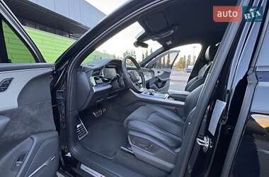 Внедорожник / Кроссовер Audi Q7 2020 в 