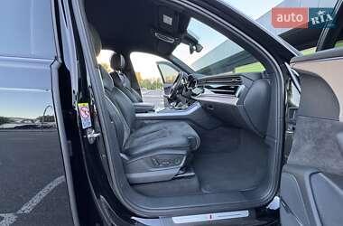 Внедорожник / Кроссовер Audi Q7 2020 в 