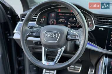 Внедорожник / Кроссовер Audi Q7 2020 в 