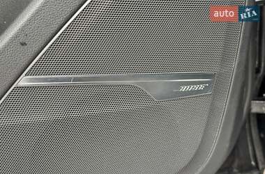 Позашляховик / Кросовер Audi Q7 2018 в 