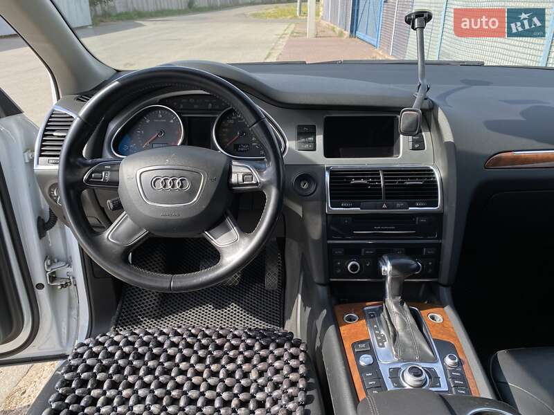Позашляховик / Кросовер Audi Q7 2014 в Одесі фото 12 Позашляховик / Кросовер Audi Q7 2014 в Одесі