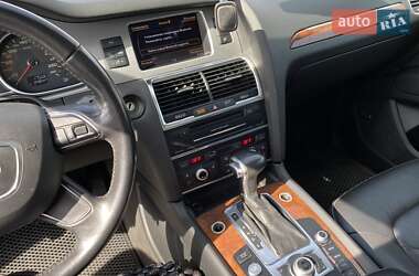 Позашляховик / Кросовер Audi Q7 2014 в 