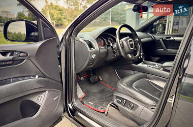 Внедорожник / Кроссовер Audi Q7 2010 в 