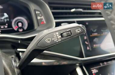 Позашляховик / Кросовер Audi Q7 2020 в 