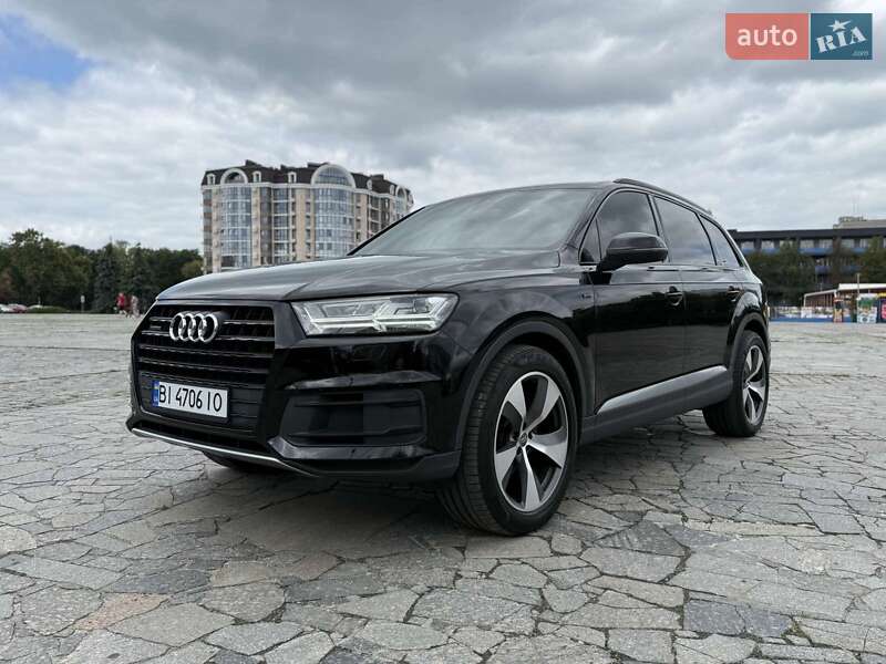 Позашляховик / Кросовер Audi Q7 2015 в Кременчуці