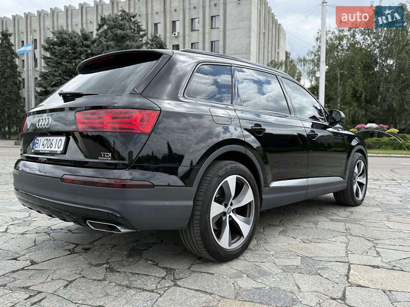 Позашляховик / Кросовер Audi Q7 2015 в Кременчуці