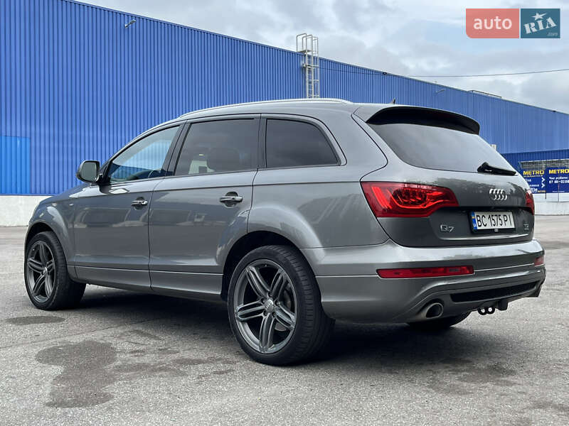 Позашляховик / Кросовер Audi Q7 2014 в Львові