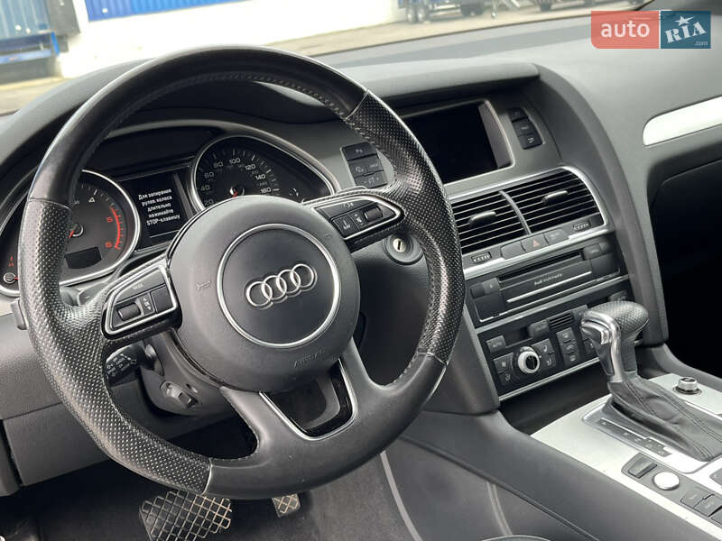 Позашляховик / Кросовер Audi Q7 2014 в Львові