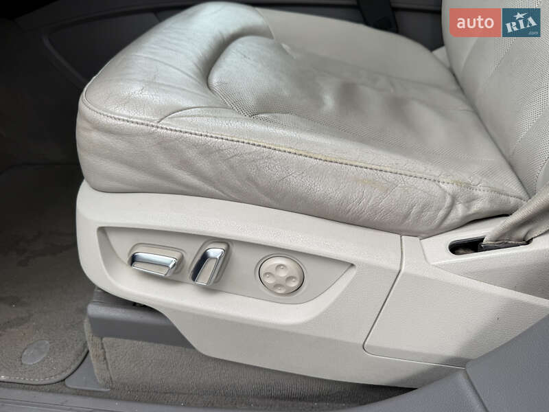 Внедорожник / Кроссовер Audi Q7 2013 в Стрые