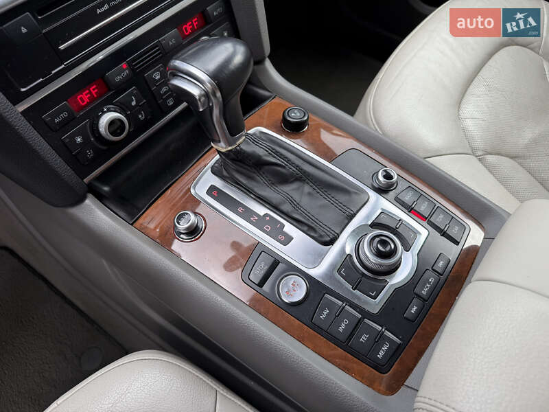 Внедорожник / Кроссовер Audi Q7 2013 в Стрые