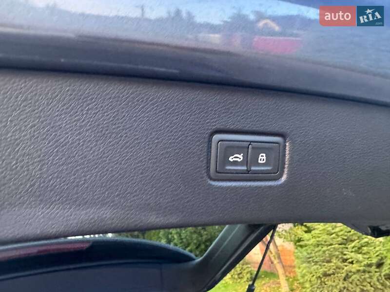 Позашляховик / Кросовер Audi Q7 2020 в Києві