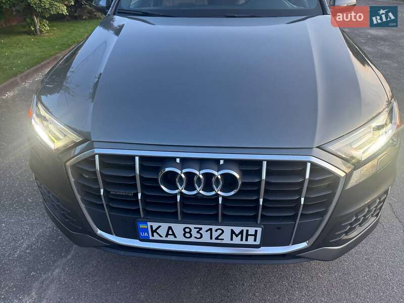 Позашляховик / Кросовер Audi Q7 2020 в Києві