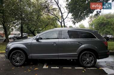Внедорожник / Кроссовер Audi Q7 2015 в 