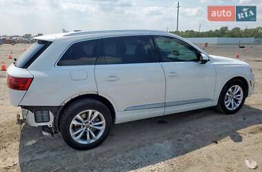 Внедорожник / Кроссовер Audi Q7 2018 в 