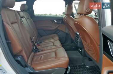 Внедорожник / Кроссовер Audi Q7 2018 в 