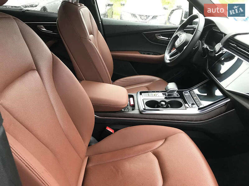 Внедорожник / Кроссовер Audi Q7 2022 в Львове