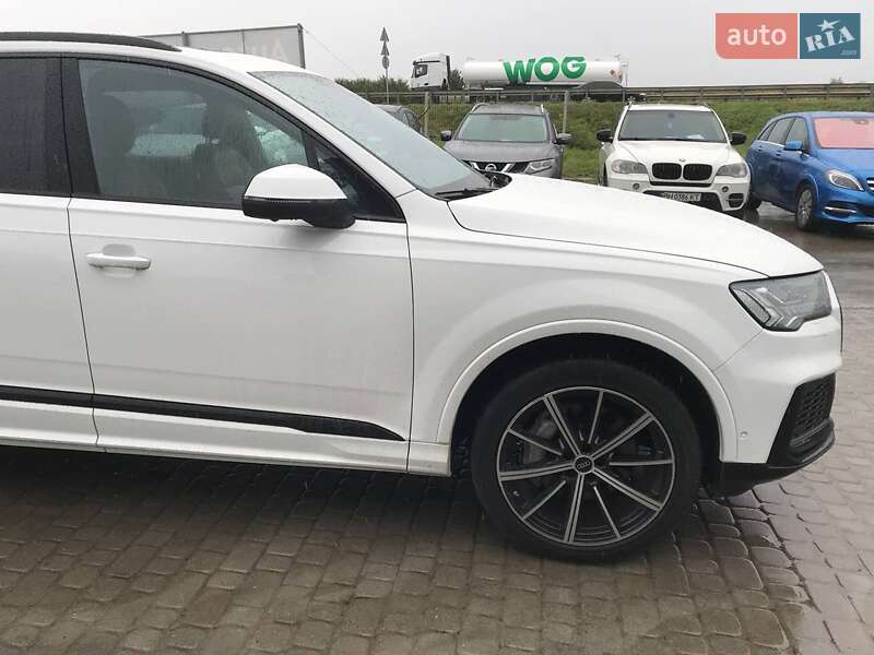 Внедорожник / Кроссовер Audi Q7 2022 в Львове