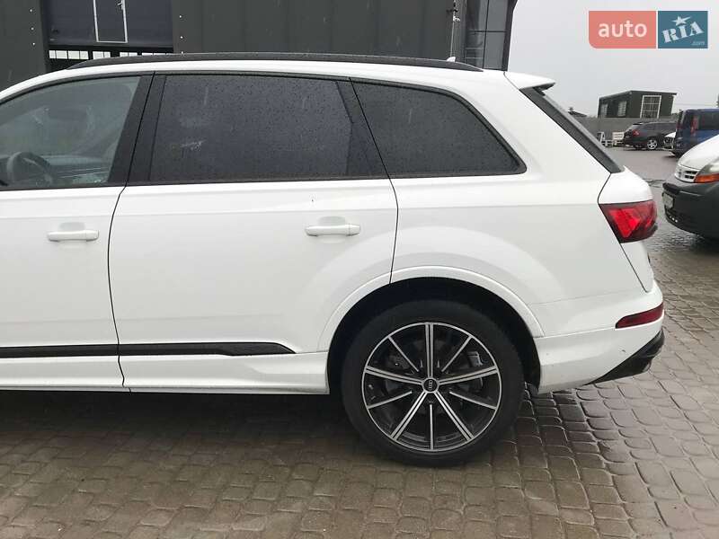 Внедорожник / Кроссовер Audi Q7 2022 в Львове