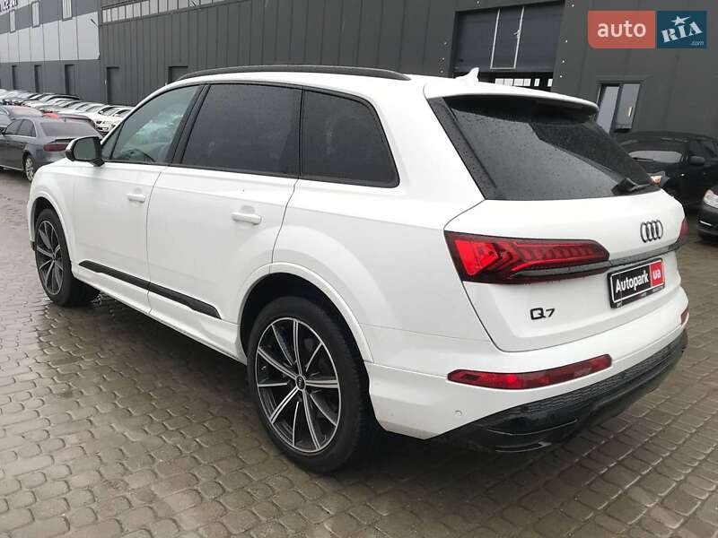 Внедорожник / Кроссовер Audi Q7 2022 в Львове