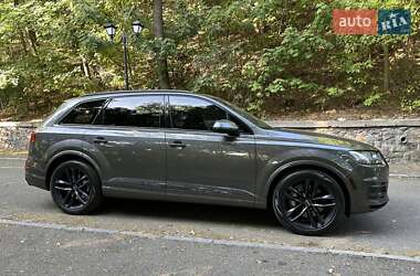 Позашляховик / Кросовер Audi Q7 2018 в Києві