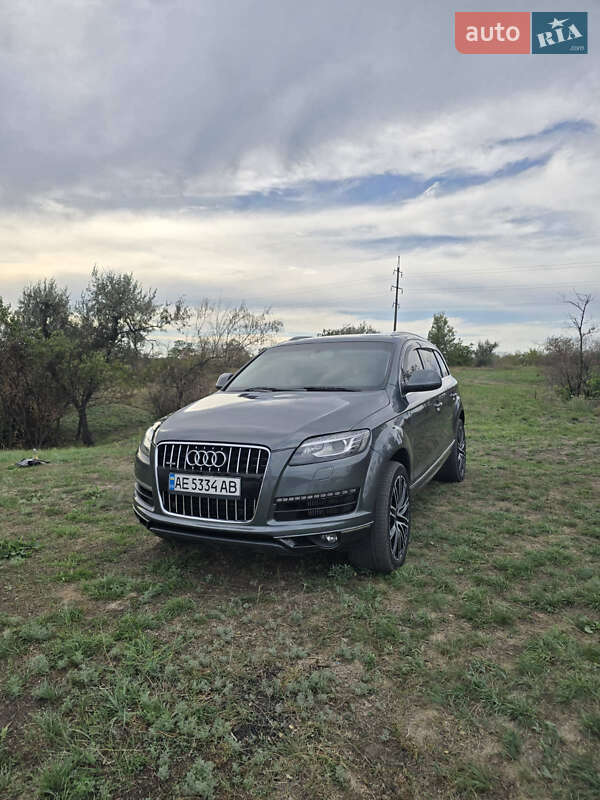 Внедорожник / Кроссовер Audi Q7 2012 в Кривом Роге