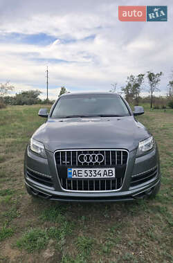 Внедорожник / Кроссовер Audi Q7 2012 в 