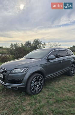 Внедорожник / Кроссовер Audi Q7 2012 в 