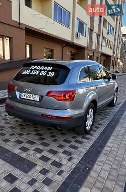 Внедорожник / Кроссовер Audi Q7 2008 в 