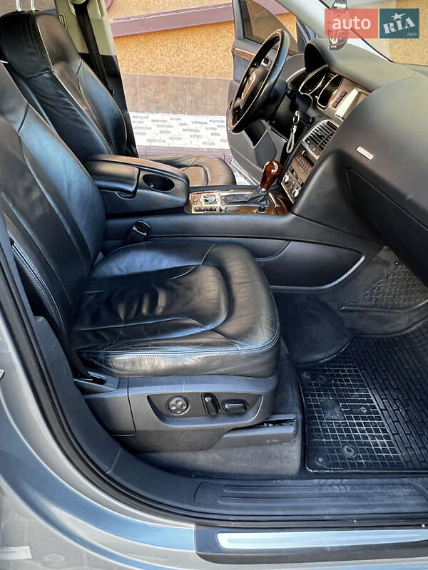 Внедорожник / Кроссовер Audi Q7 2008 в Измаиле