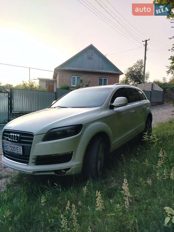 Внедорожник / Кроссовер Audi Q7 2007 в Тернополе