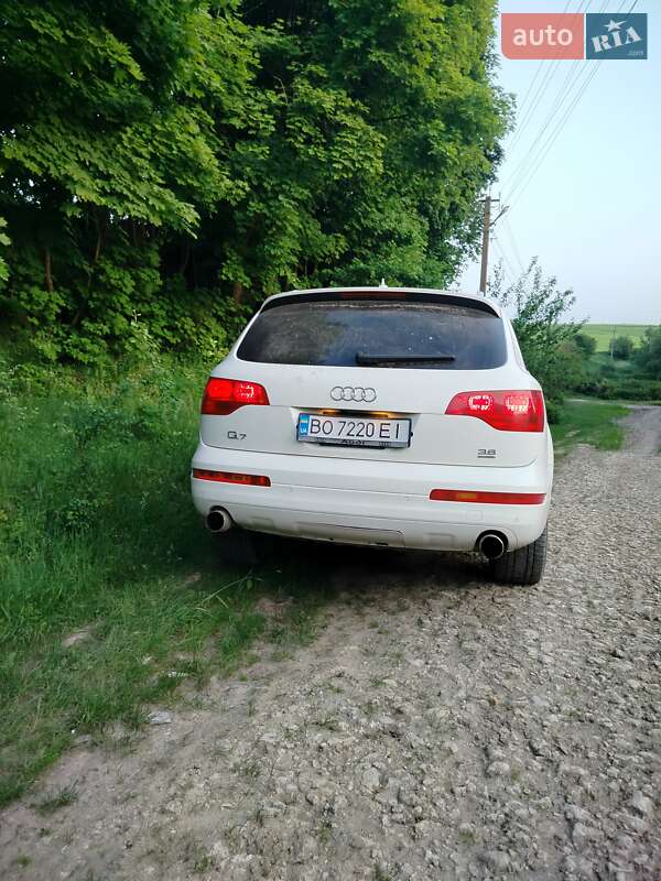 Внедорожник / Кроссовер Audi Q7 2007 в Тернополе