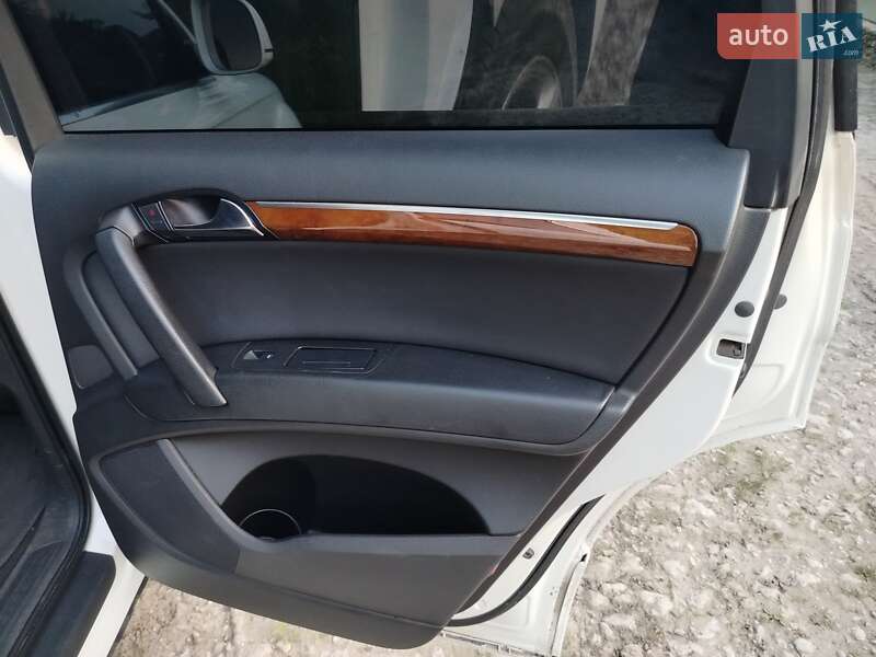 Внедорожник / Кроссовер Audi Q7 2007 в Тернополе