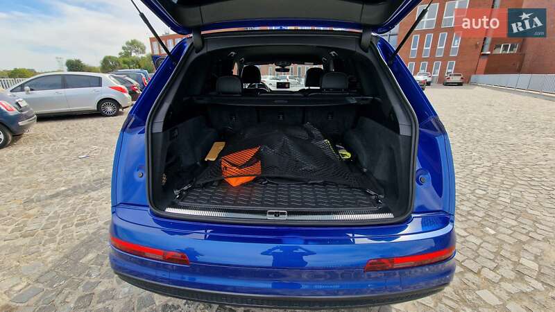 Позашляховик / Кросовер Audi Q7 2017 в Дніпрі фото 31 Позашляховик / Кросовер Audi Q7 2017 в Дніпрі