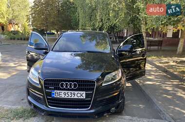 Позашляховик / Кросовер Audi Q7 2008 в 