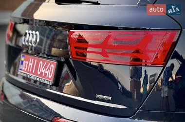 Позашляховик / Кросовер Audi Q7 2018 в 