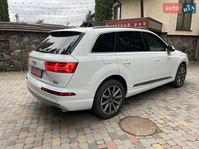 Внедорожник / Кроссовер Audi Q7 2016 в Хмельницком