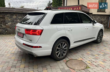 Позашляховик / Кросовер Audi Q7 2016 в 