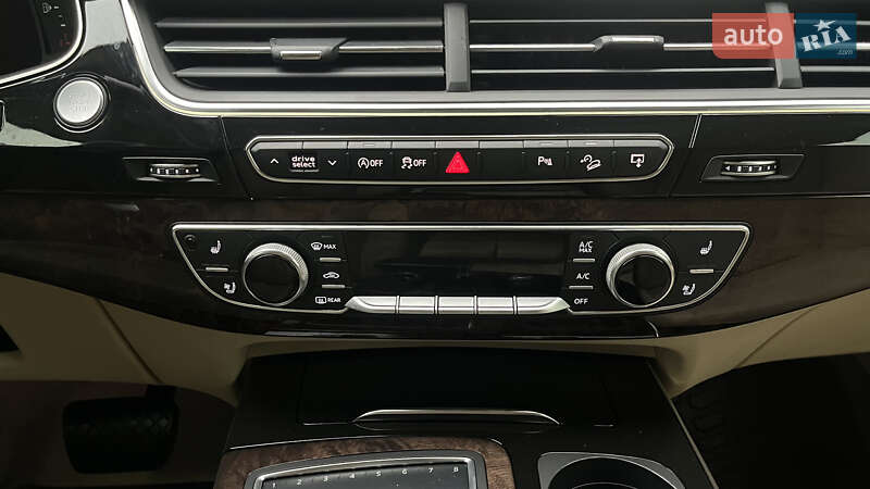 Внедорожник / Кроссовер Audi Q7 2016 в Хмельницком