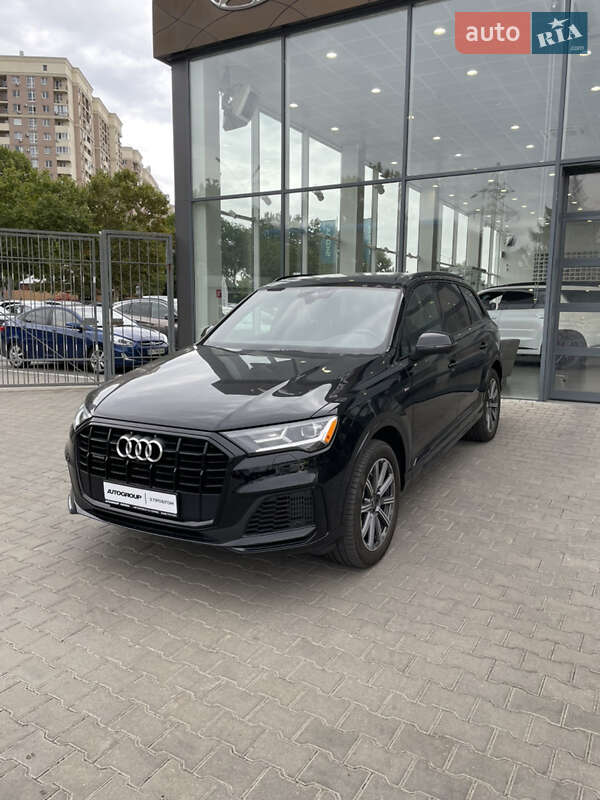 Audi Q7 2021