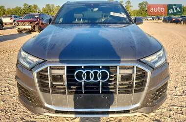 Внедорожник / Кроссовер Audi Q7 2020 в 