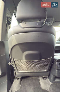 Внедорожник / Кроссовер Audi Q7 2016 в 