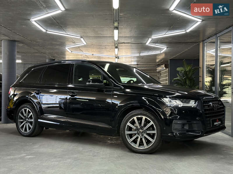 Позашляховик / Кросовер Audi Q7 2017 в Одесі