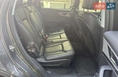 Внедорожник / Кроссовер Audi Q7 2019 в 