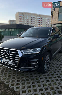 Позашляховик / Кросовер Audi Q7 2016 в 
