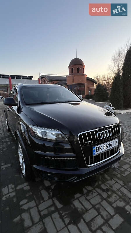 Внедорожник / Кроссовер Audi Q7 2010 в 