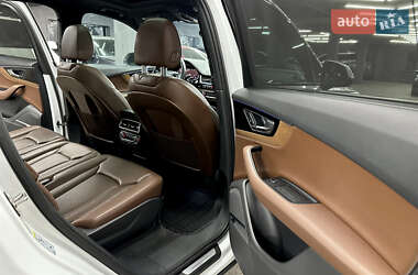 Внедорожник / Кроссовер Audi Q7 2016 в 