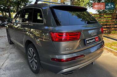 Внедорожник / Кроссовер Audi Q7 2016 в Киеве