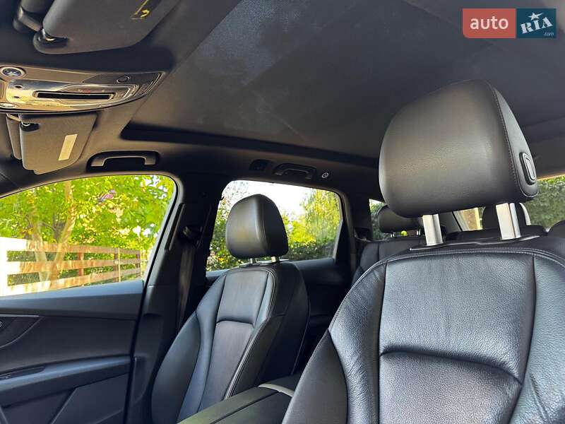 Позашляховик / Кросовер Audi Q7 2016 в Києві