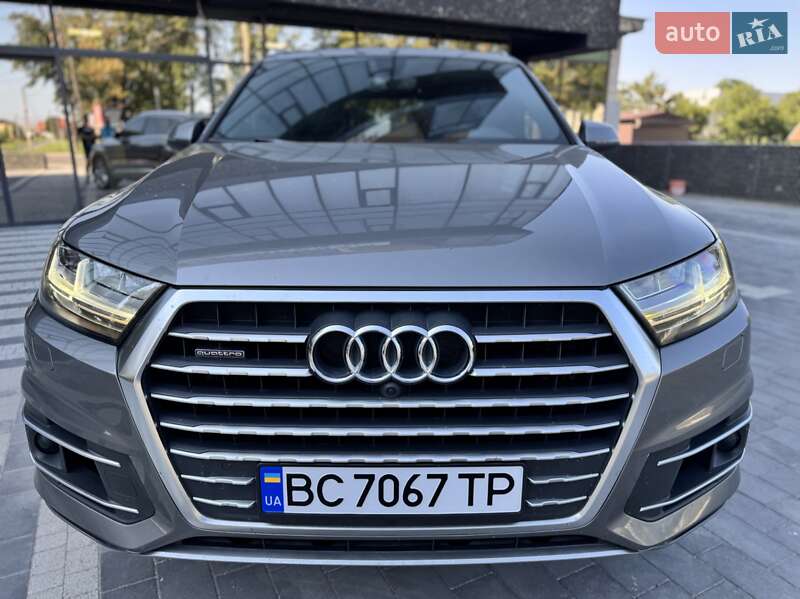 Audi Q7 2016