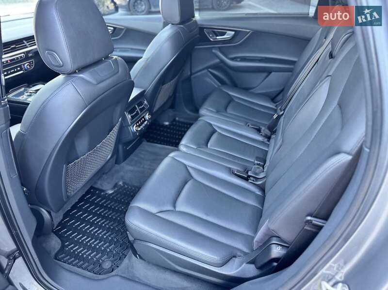 Позашляховик / Кросовер Audi Q7 2016 в Львові фото 23 Позашляховик / Кросовер Audi Q7 2016 в Львові